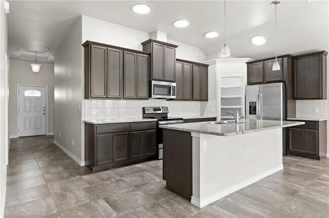 Foto del edificio - 7721 Killebrew Dr