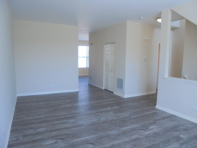 Building Photo - 1645 W Turtle Creek Ln