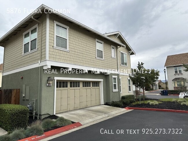Building Photo - 5876 Flora Common