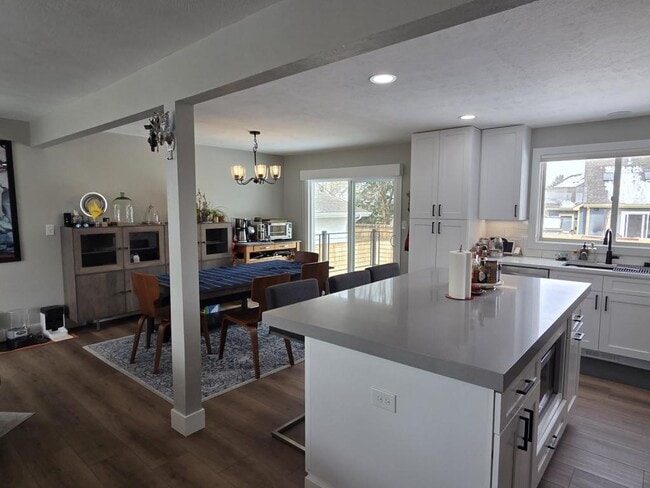 Foto del edificio - 1358 Northwestern Rd