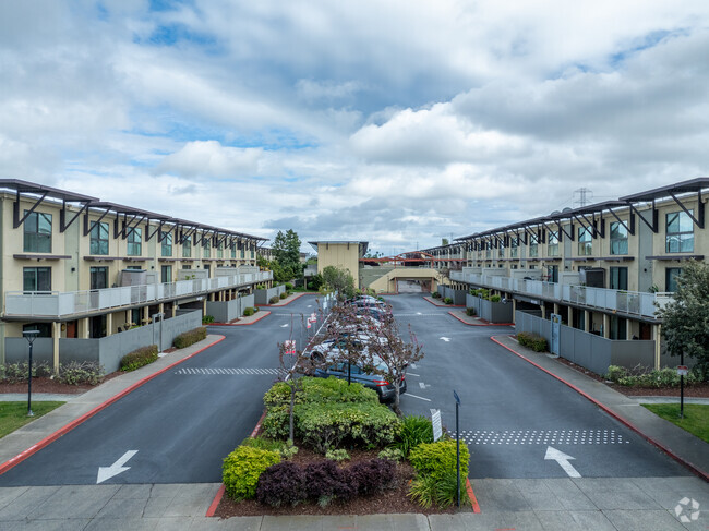Building Photo - The Admiralty