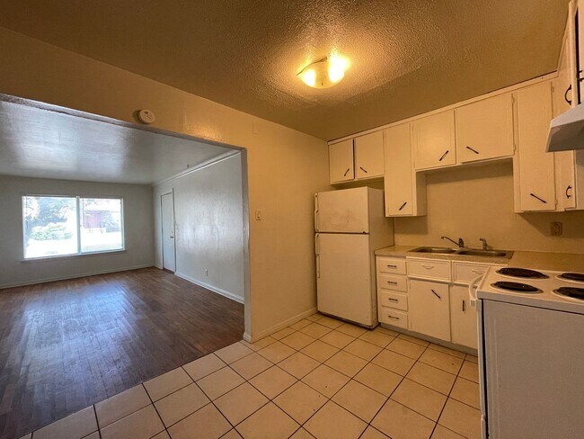 Foto del edificio - 803 Sissom Rd