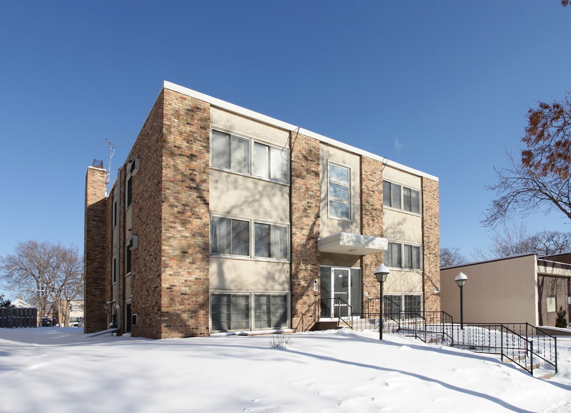 Building Photo - 315 University Ave SE