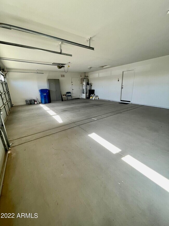 Foto del edificio - 21 N 122nd Ave