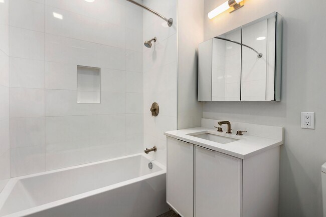 Building Photo - Jamaica Plain spacious studio w/ central a...