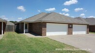 Foto principal - 608 N Englewood Ave