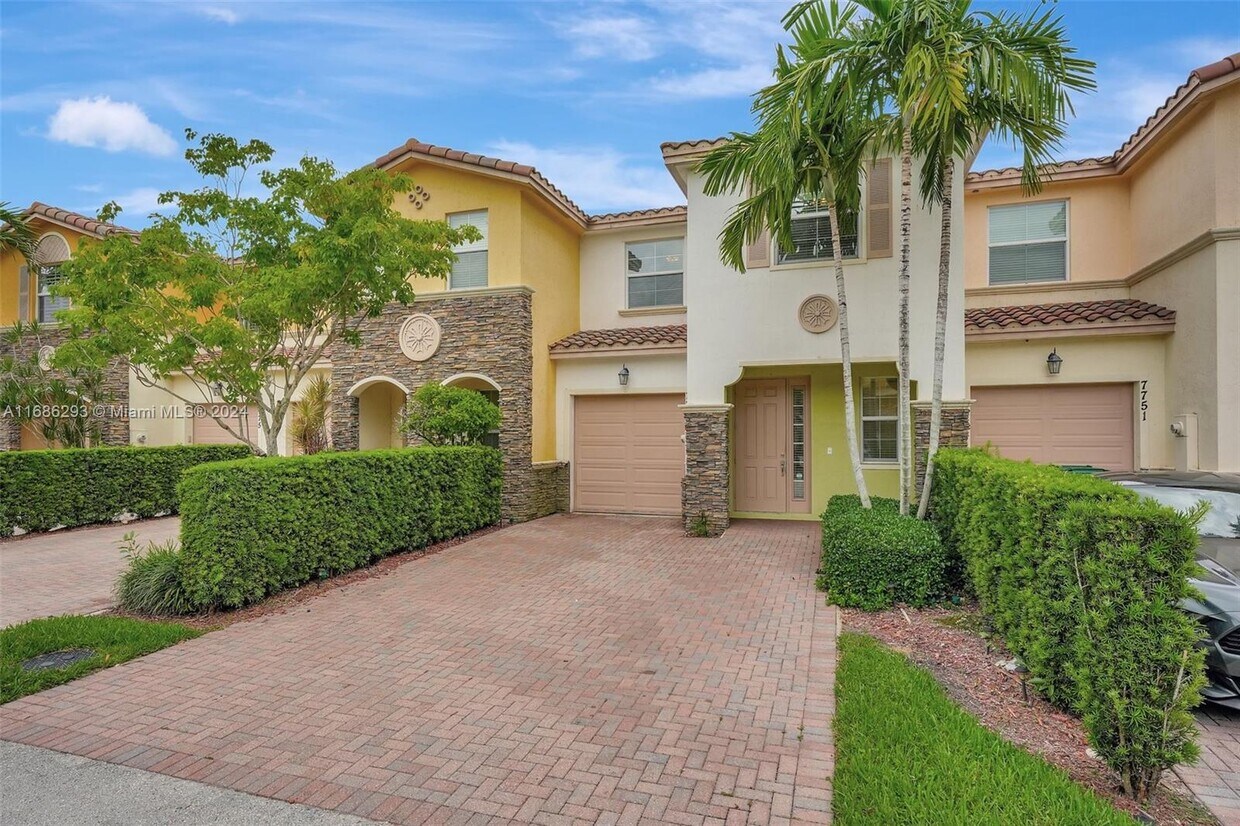 Foto principal - 7759 SW 52nd Pl