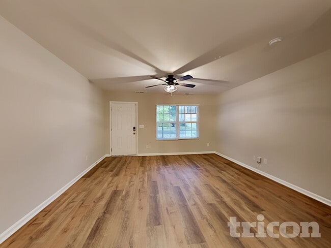 Building Photo - 933 Joselynn Drive