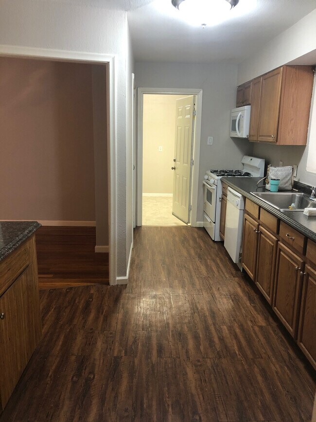 Building Photo - 358 Timberlane Dr