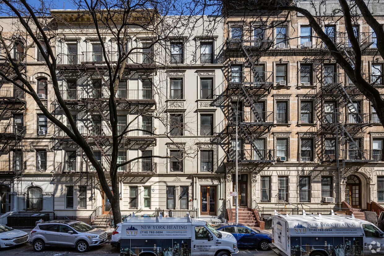Primary Photo - 163 W 80th St