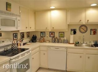 Building Photo - 1 br, 1 bath  - 3800 Atlantic Ave Apt 703