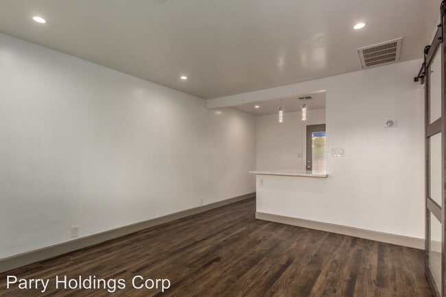 Building Photo - 8602 N 3rd St