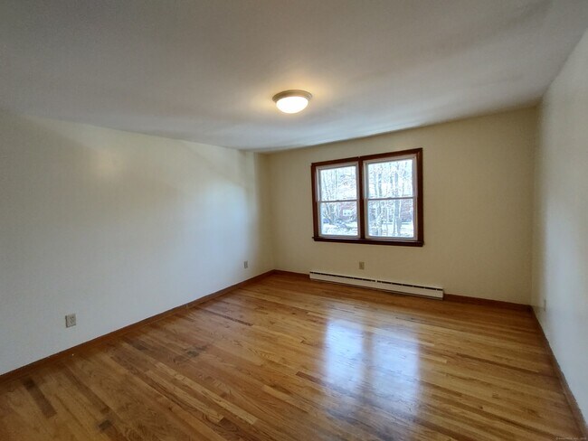 Foto del edificio - 56 Wakelee Ave