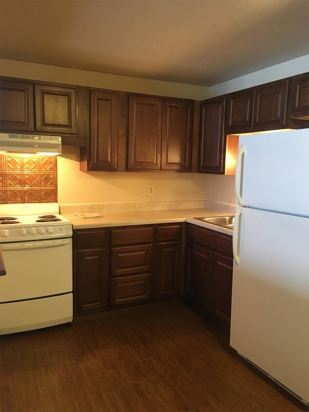 Foto principal - 2250 Eastman Ave