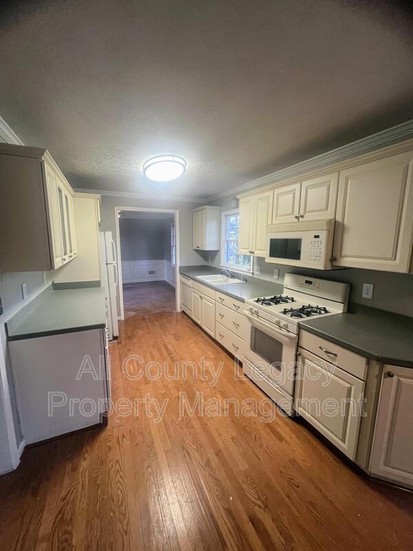 1228 Green Turf Dr, Snellville, GA 30078 House Rental in Snellville