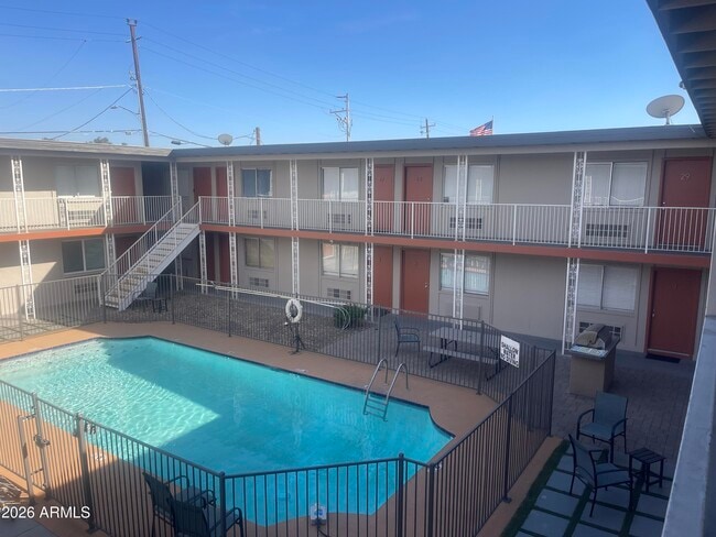 Foto del edificio - 4130 N 12th St