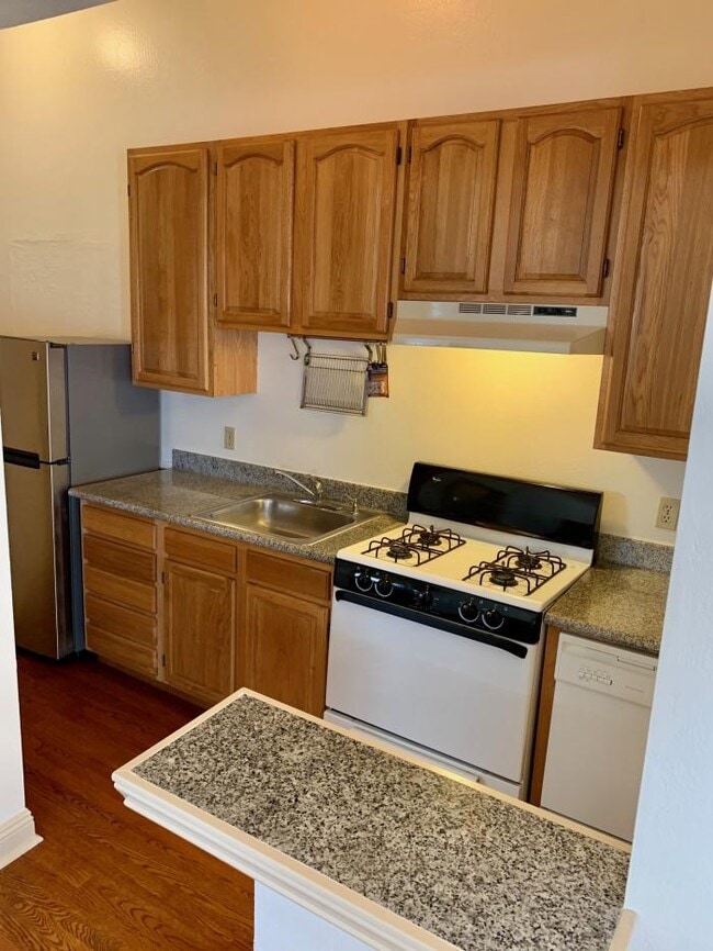 Building Photo - 1 bedroom in San Francisco CA 94110