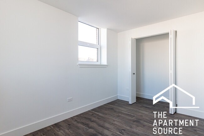 Foto del edificio - 938 W Carmen Ave