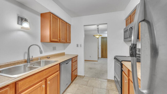 Building Photo - 615 Michigan Ave