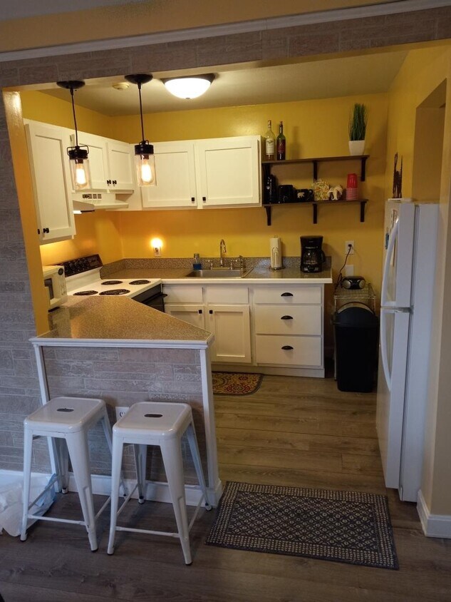 160 Treetop Cir Unit 921, Laconia, NH 03246 Condo for Rent in Laconia