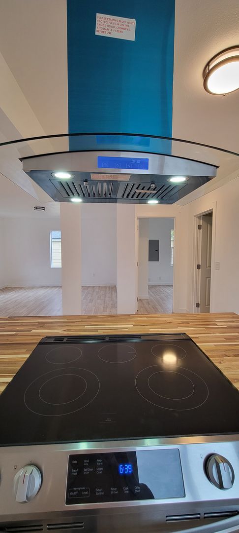 Foto del edificio - 715 NE 13th St