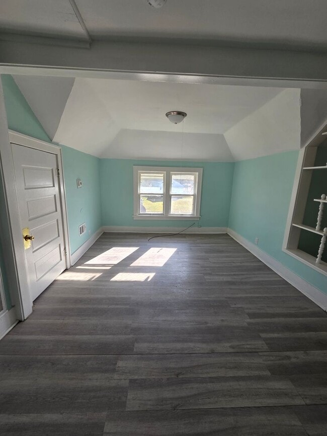 Building Photo - 1094 Williams St