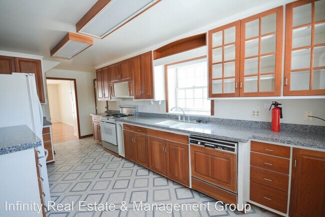 Foto del edificio - 3 br, 3 bath House - 1010 6th St SW