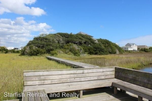 Foto principal - 4 br, 2 bath House - 933 Broadway Street