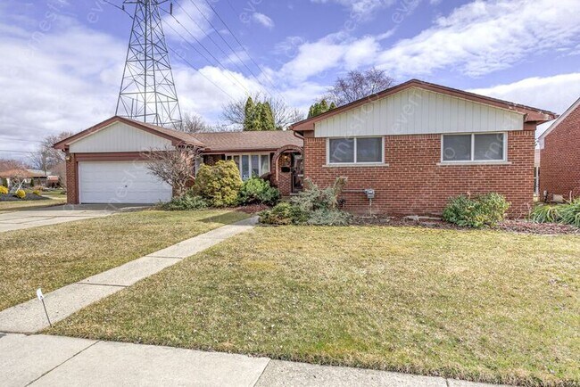 Building Photo - 31130 Roan Ave