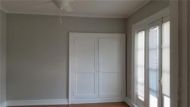 Building Photo - 806 Briarcliff Rd NE
