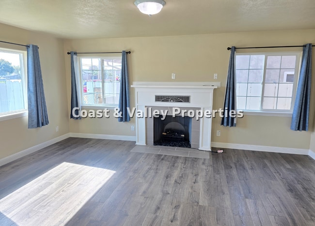 Building Photo - North Salinas Home for RENT!!!