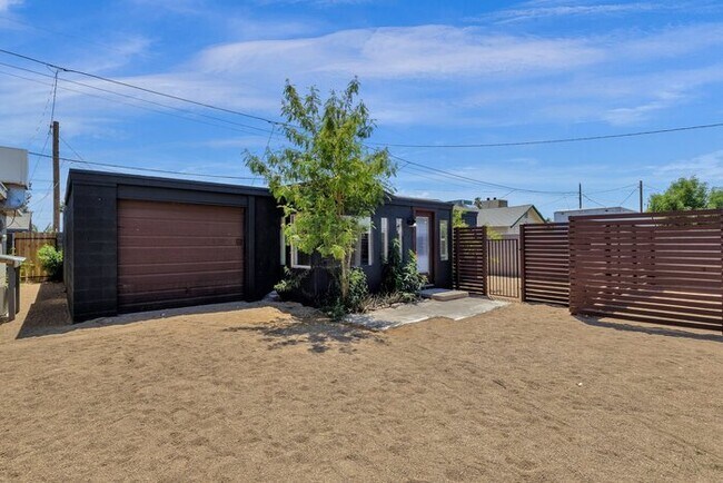 Building Photo - Brand NEW EVERYTHING!!. 2 bedroom home wit...