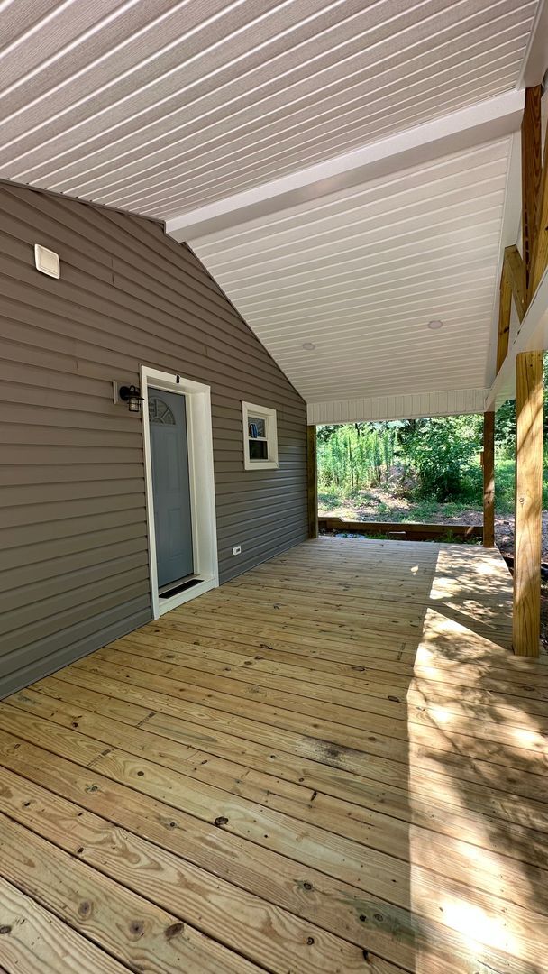 Charming Brand New 1 Bedroom 1 Bath Duplex - Charming Brand New 1 Bedroom 1 Bath Duplex Townhome