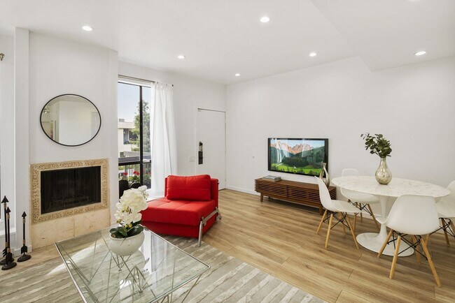 Foto del edificio - 1220 Manning Ave