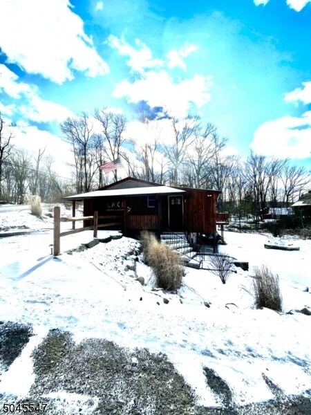 Primary Photo - 245 Lakeview Dr