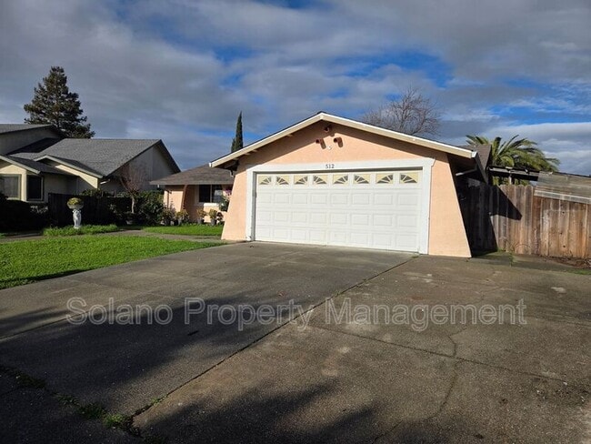 Building Photo - 512 Monterey Dr