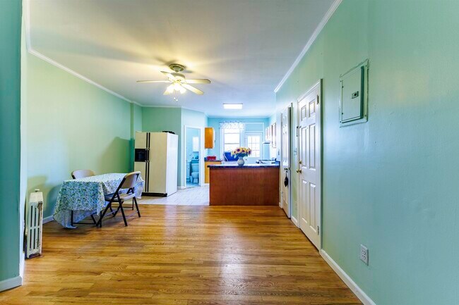 Foto del edificio - 1248 Paterson Plank Rd