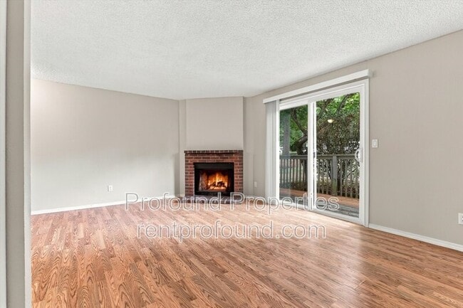 Building Photo - 12225 SW Gingham Ln