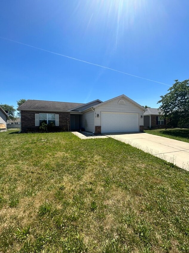 Primary Photo - 3 Bedroom House
