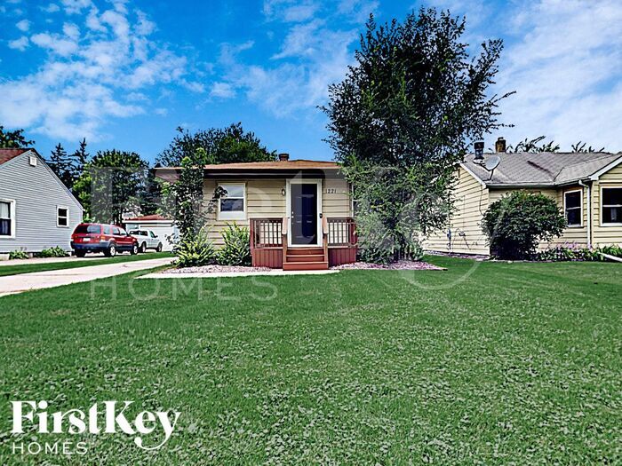 Primary Photo - 1221 Gates St