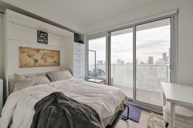 Building Photo - 7 Wood St