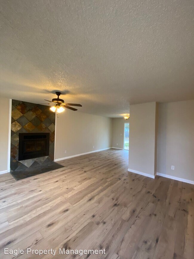 Building Photo - 3 br, 2 bath House - 10089 Emerald Grove