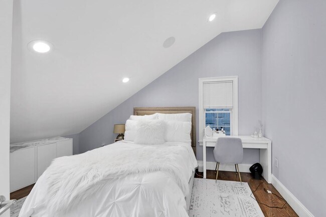 Foto del edificio - 680 E 6th St