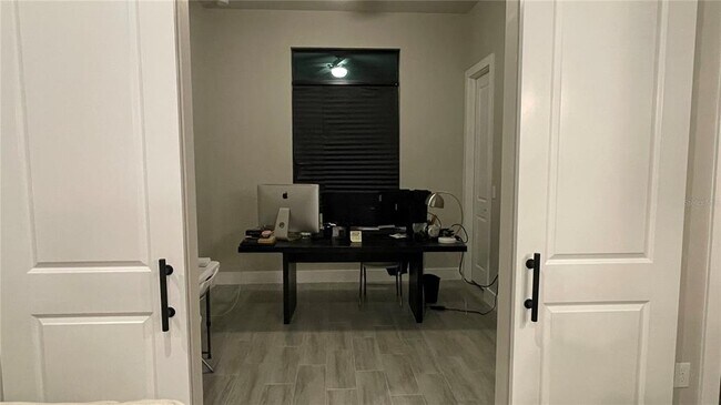 Foto del edificio - 318 Radford Ave