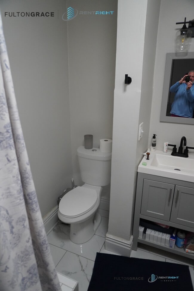 Foto del edificio - 2031 W 23rd St