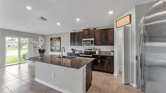 Foto del edificio - 2146 Old Mining Rd