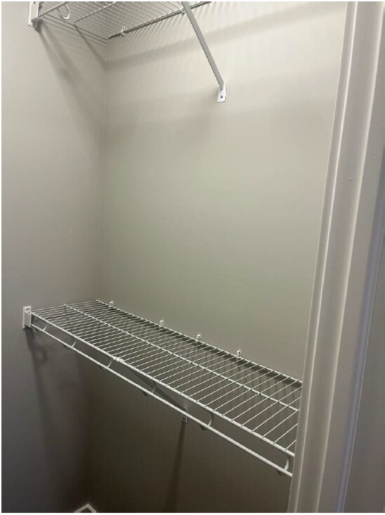 Building Photo - 3527 6 Ave SW