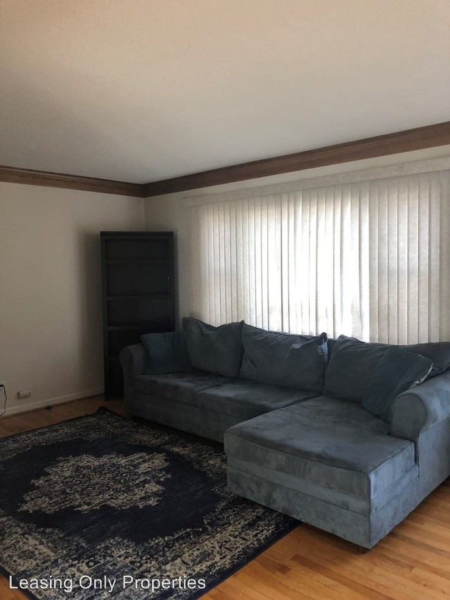 Building Photo - 2 br, 1.5 bath House - 617 S. Cogswell Drive