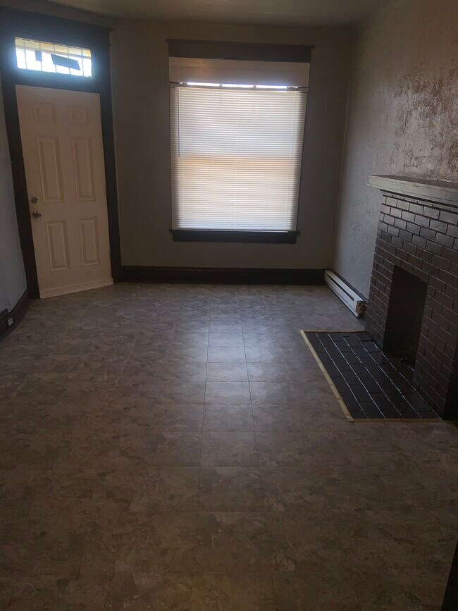 Foto del edificio - 4200 College Ave