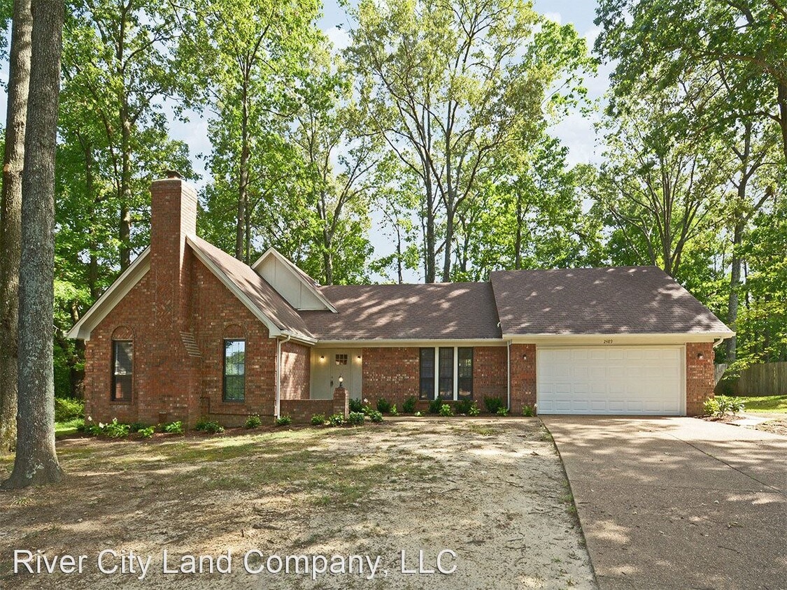 Primary Photo - 4 br, 3 bath House - 2489 SPRING GARDEN